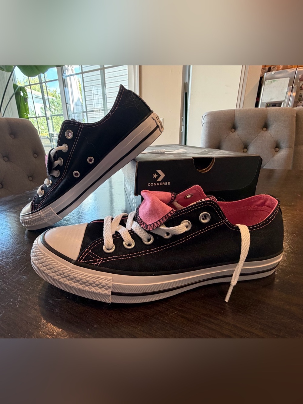 Converse Women's Black & Pink, Pink Plaid Low Top Sneakers BNWB Sz 8 - Picture 3 of 7